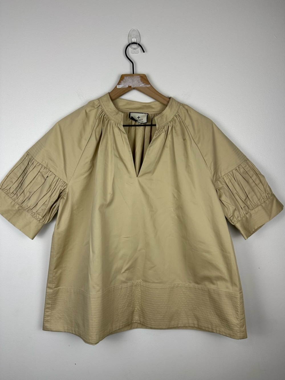 Tuckernuck Ruthie Blouse V-Neck Short Puff Sleeve Cotton Top Women’s Sz L - Picture 2 of 9